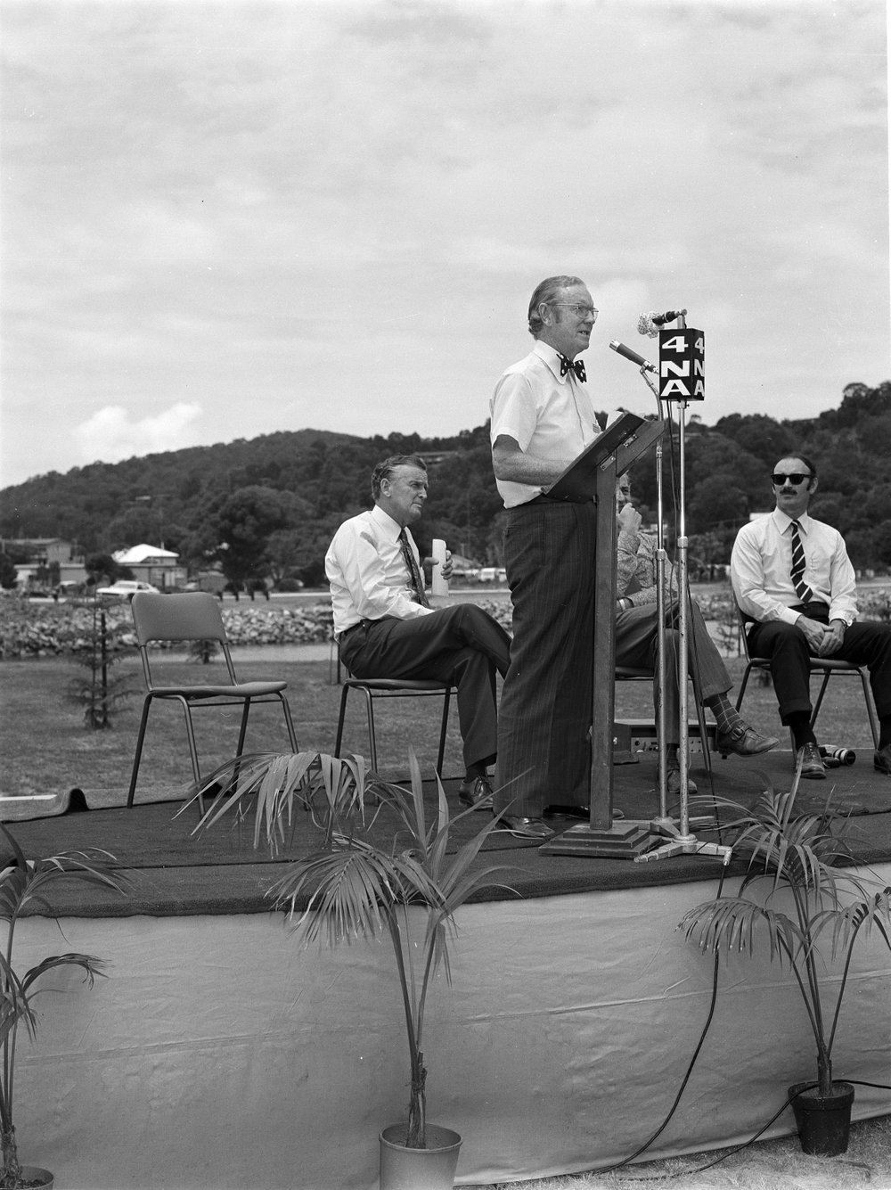 Official opening, Noosa Sound development, Noosa Heads, 18 December